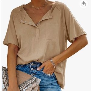 Never worn Size medium relaxed shirt